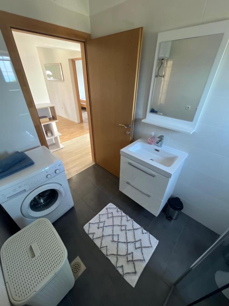 Apartman Sunset Razanac Luaran gambar